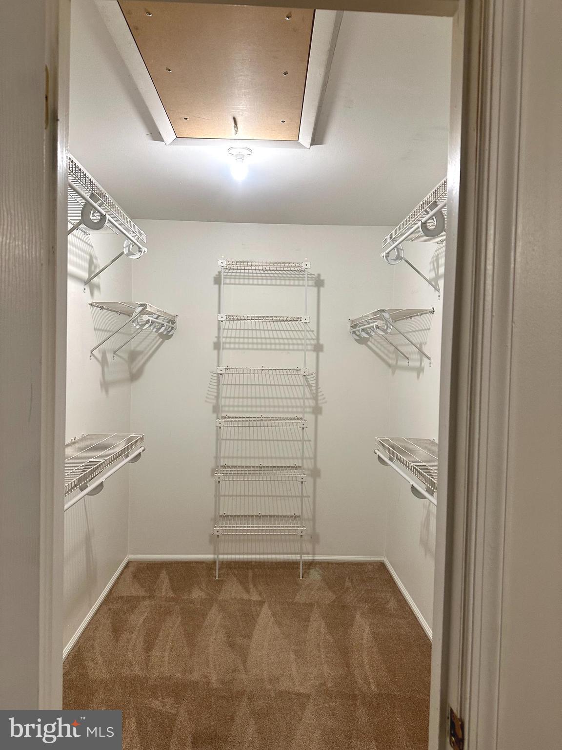 1341 THORNWOOD DRIVE