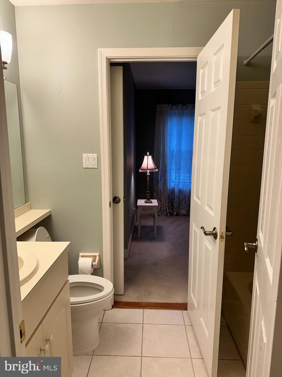 1341 THORNWOOD DRIVE