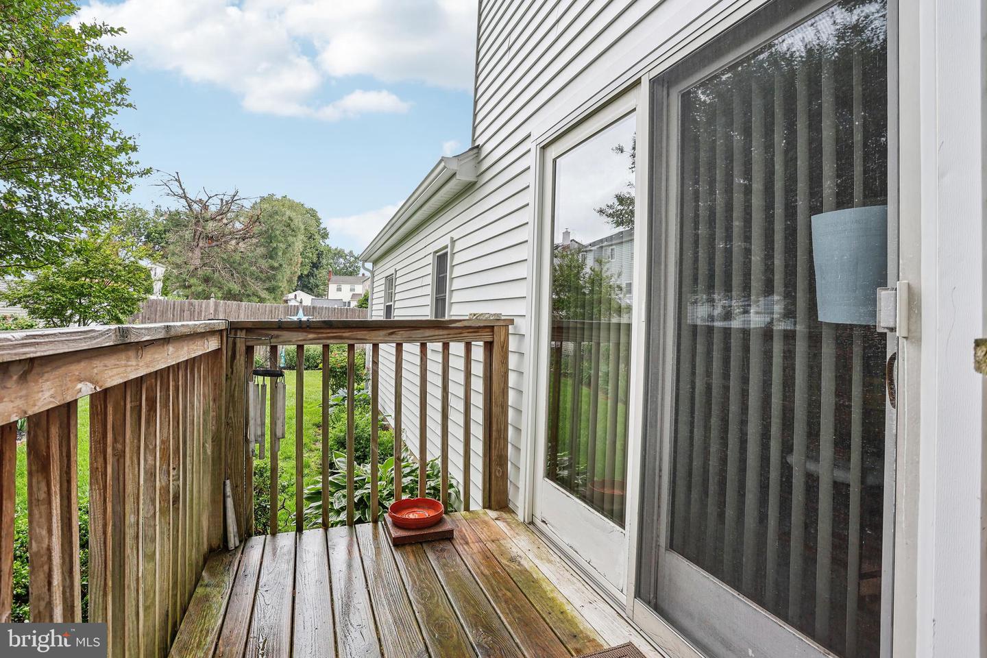48 Yale Rd