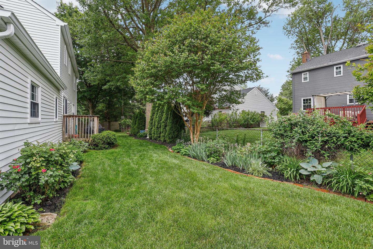 48 Yale Rd