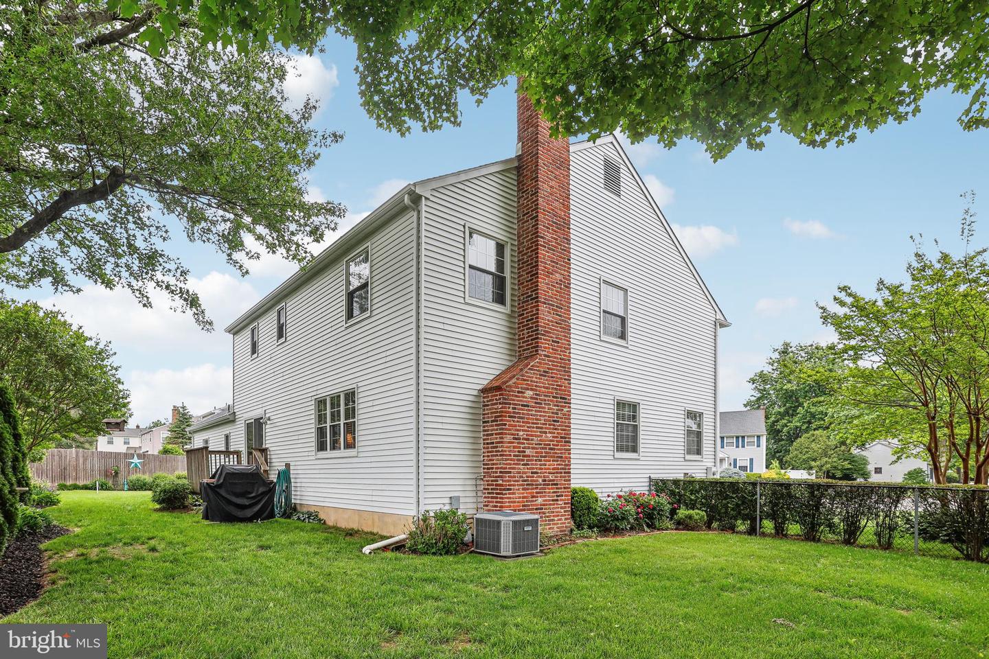 48 Yale Rd