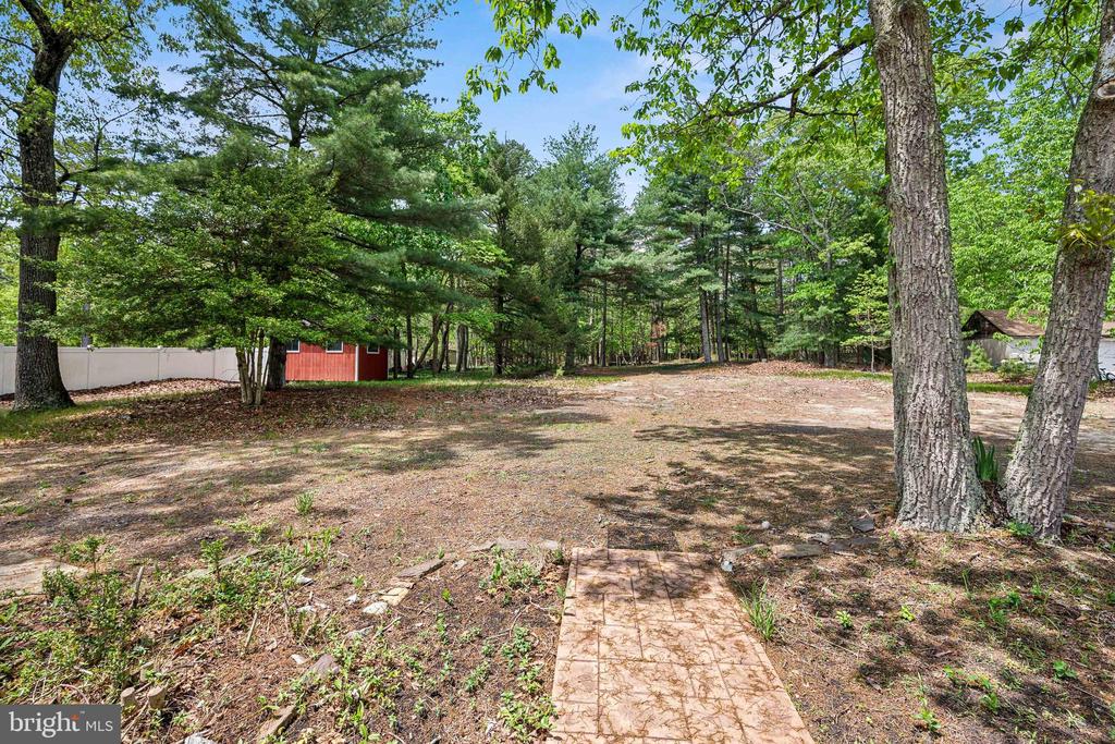 47 LAKEVIEW DRIVE