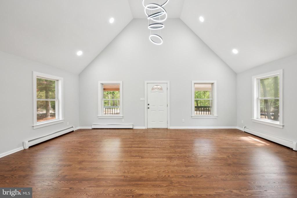 47 LAKEVIEW DRIVE
