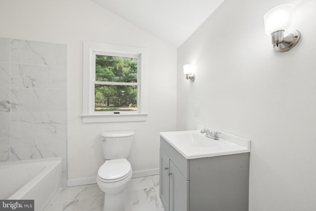 47 LAKEVIEW DRIVE