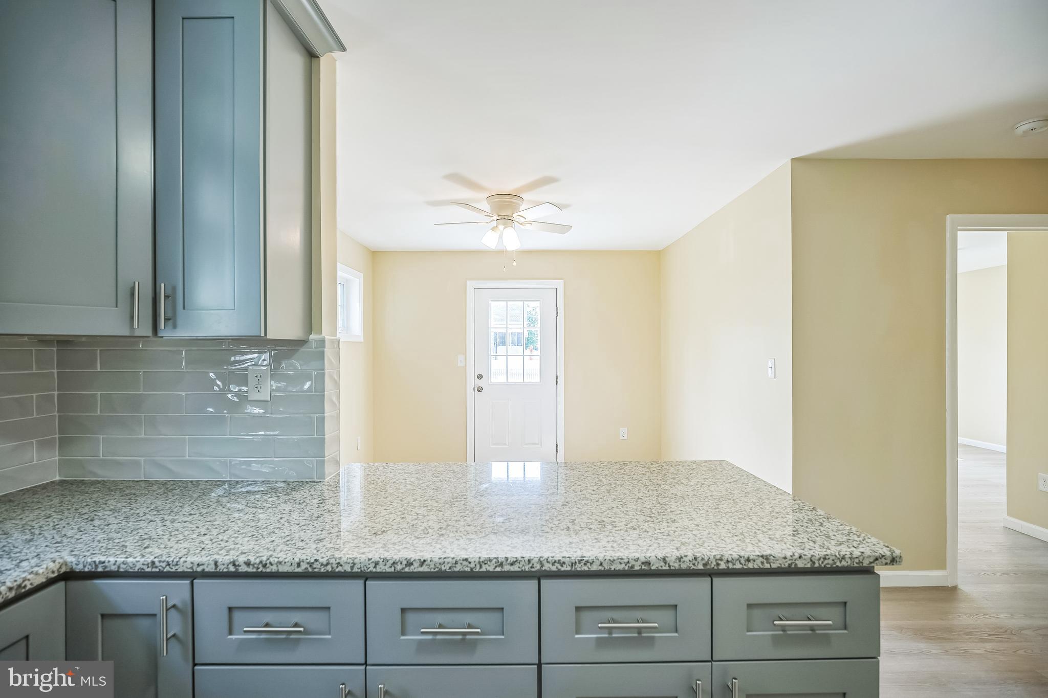 208 HOOKER STREET 1/2