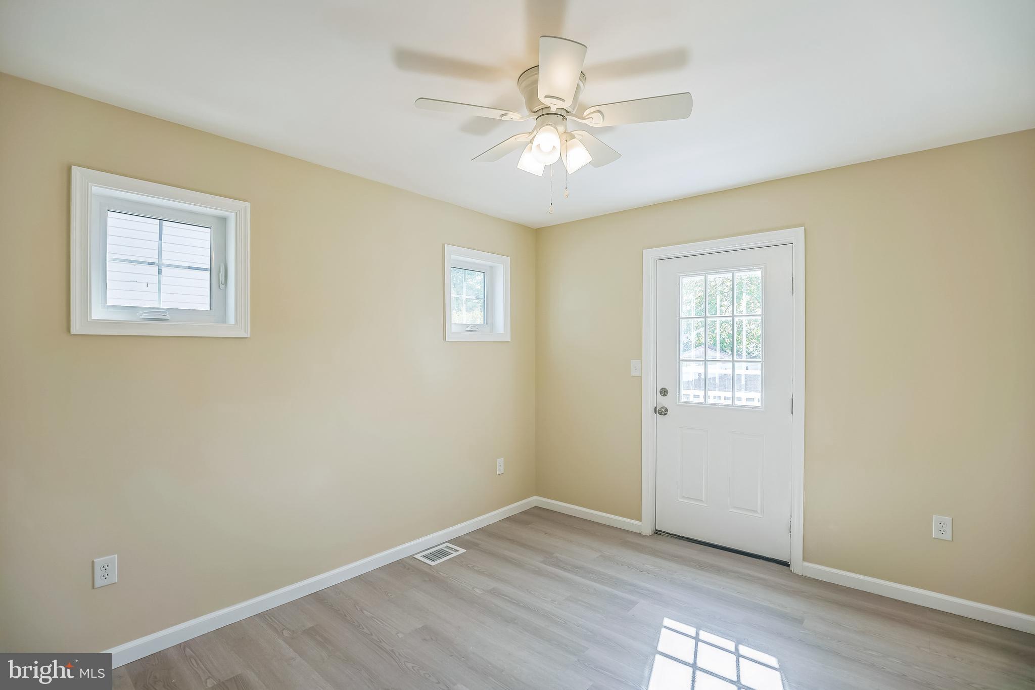 208 HOOKER STREET 1/2