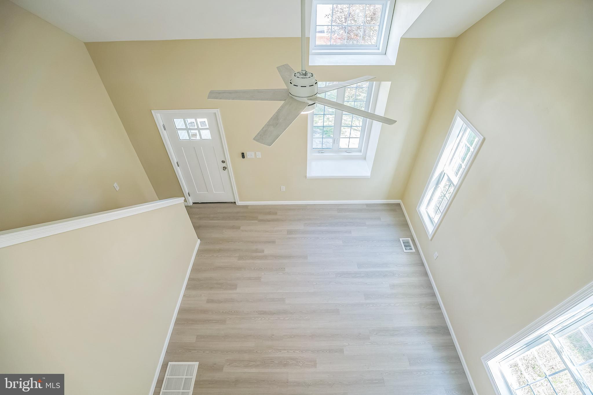 208 HOOKER STREET 1/2