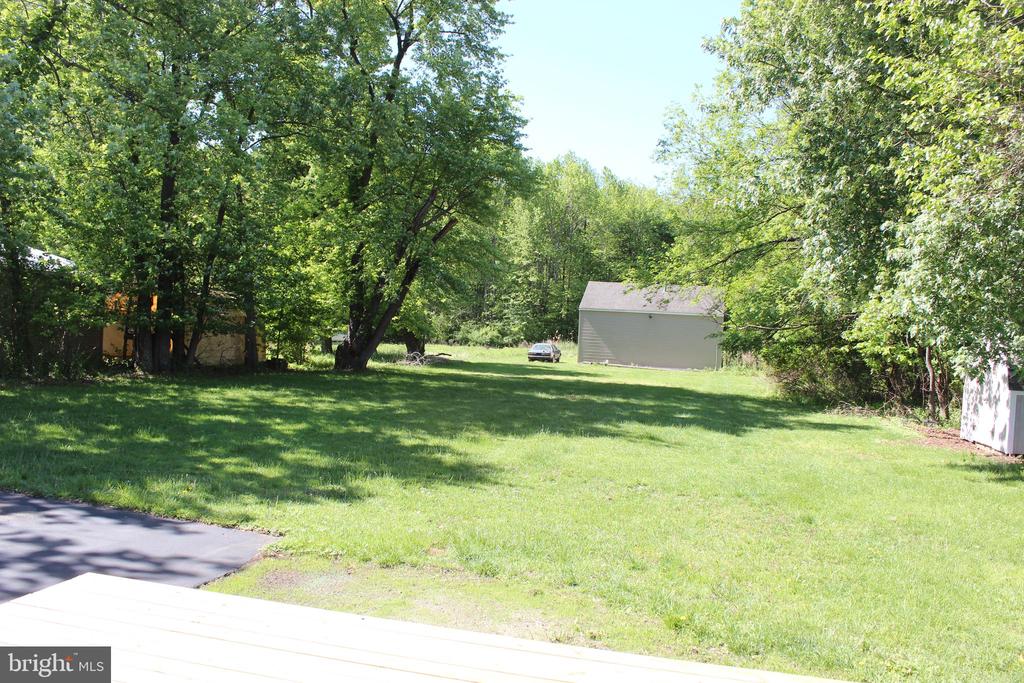23 ELBO LN