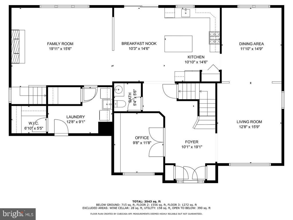 40 COUNTRY SQUIRE LANE