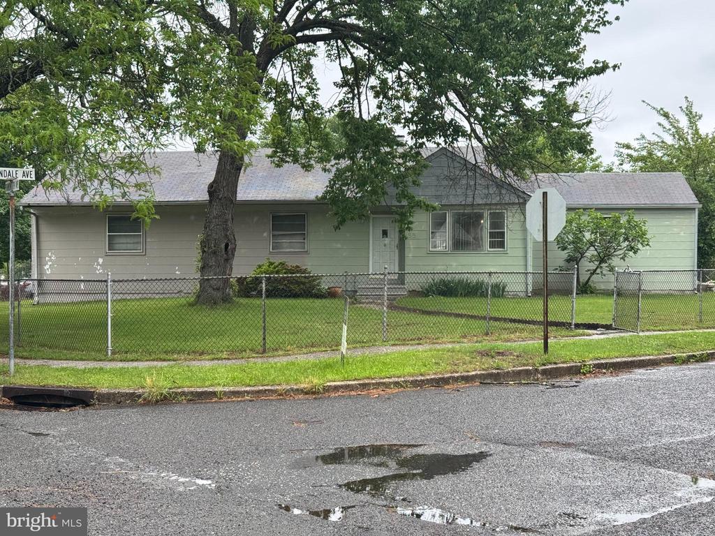 35 FARNSWORTH AVENUE