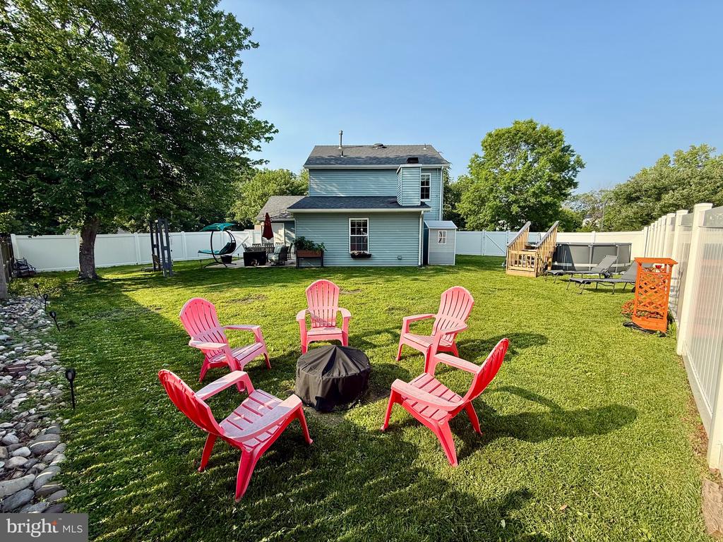 23 Marsham Dr