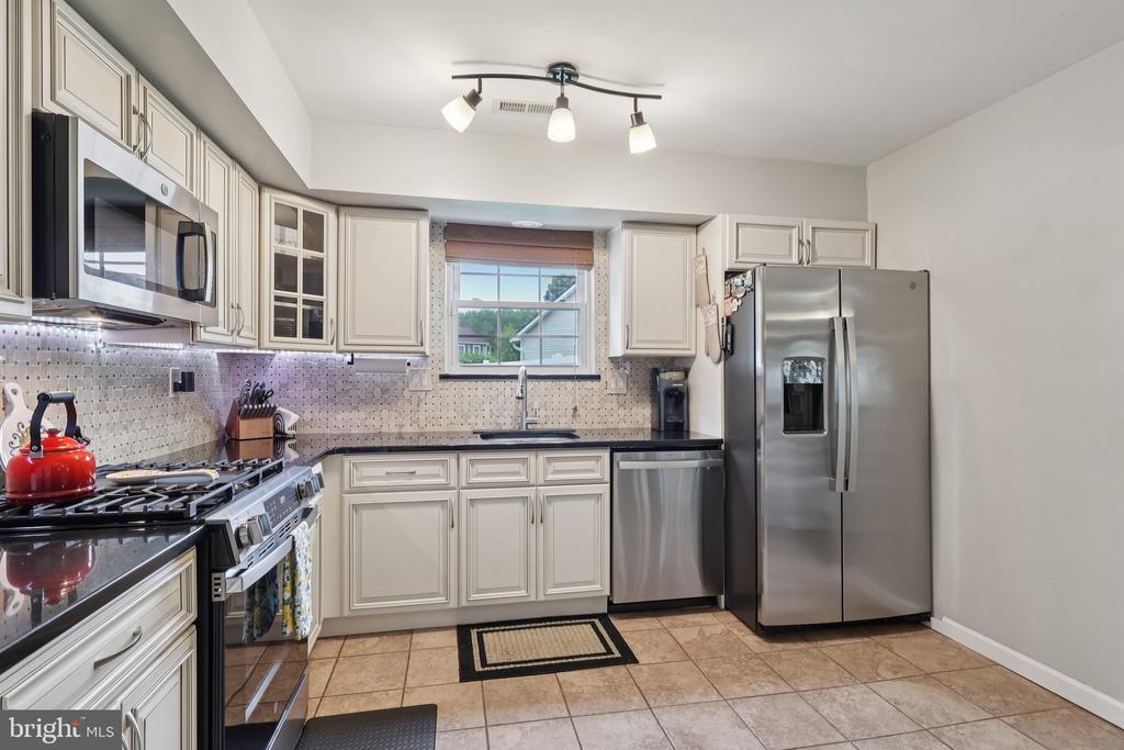 23 Marsham Dr