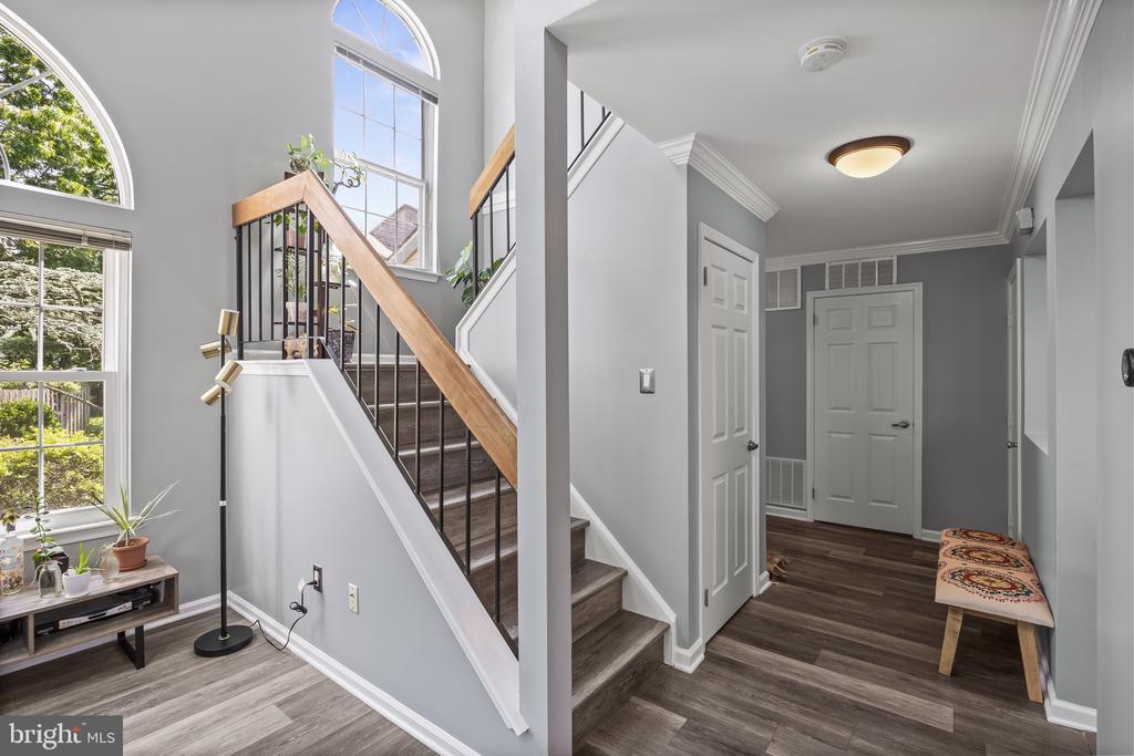 15 Knighton Ln