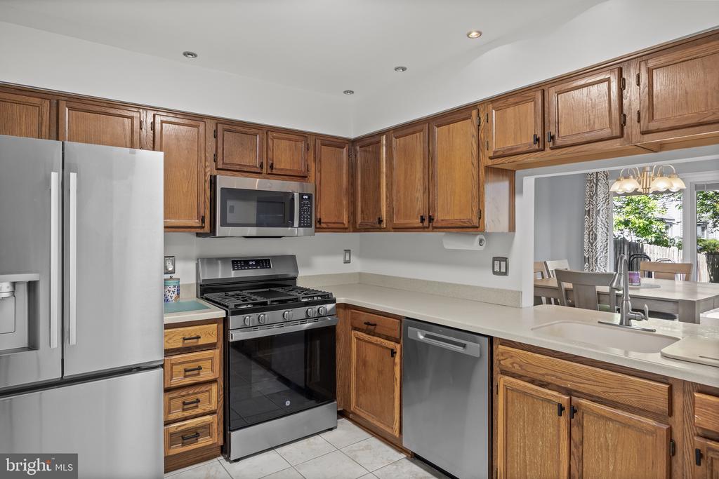 15 Knighton Ln