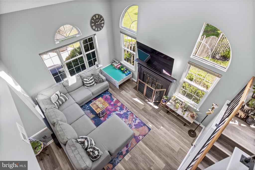 15 Knighton Ln