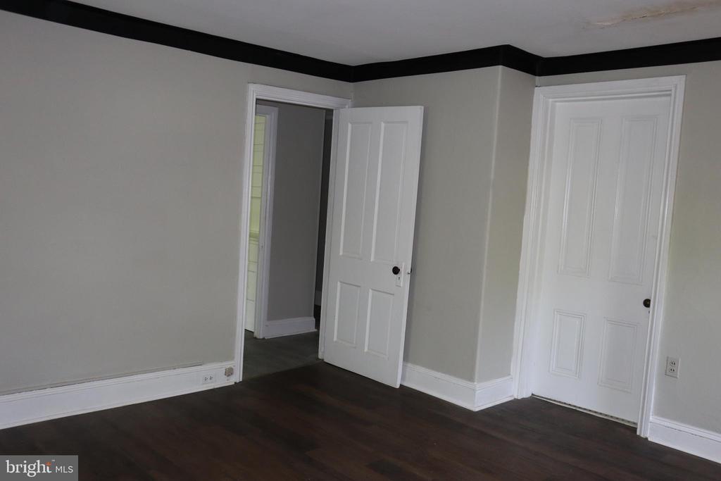 101 MAIN STREET Unit: 3F