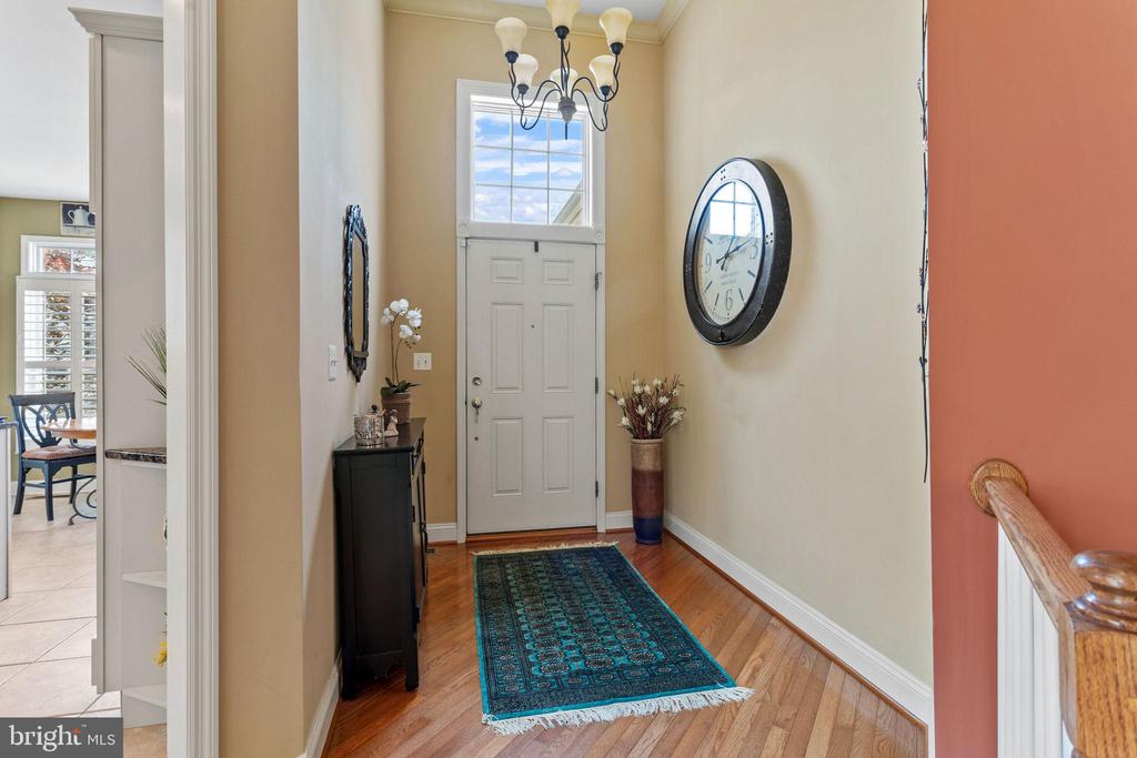 6 EASTON LANE