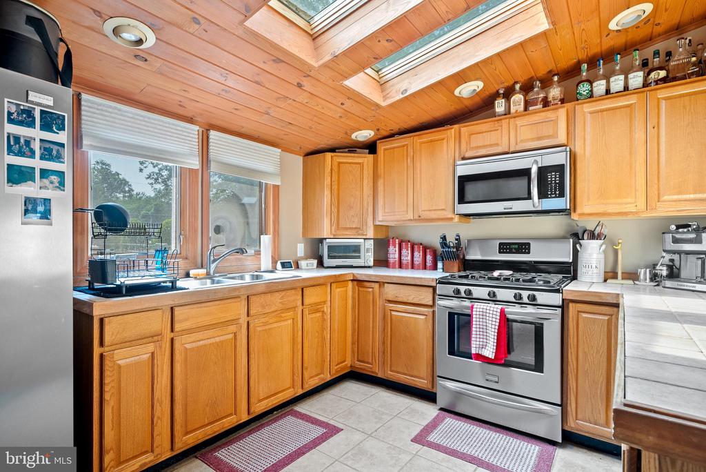 2409 Route 206