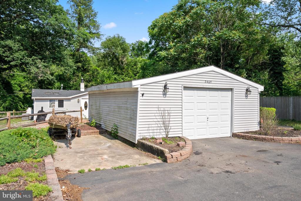 2409 Route 206