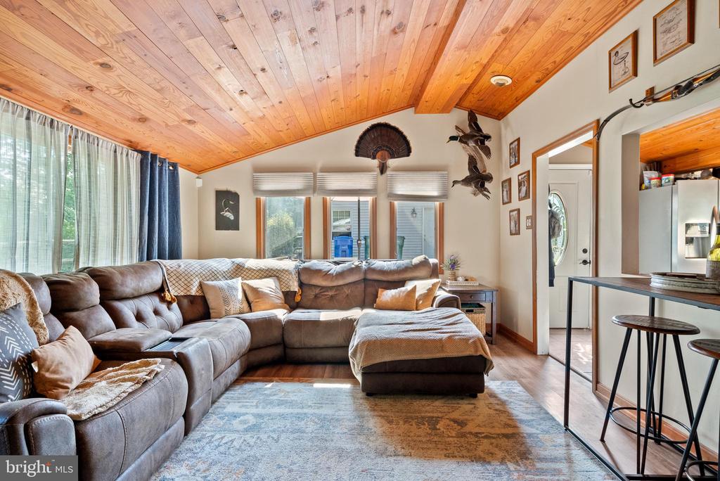 2409 Route 206