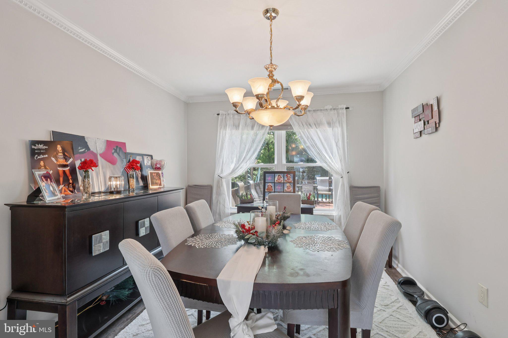 8 Conover Ct