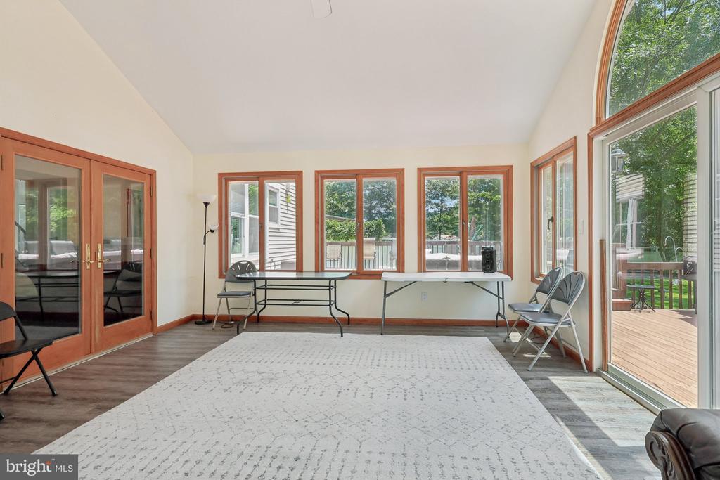 8 Conover Ct