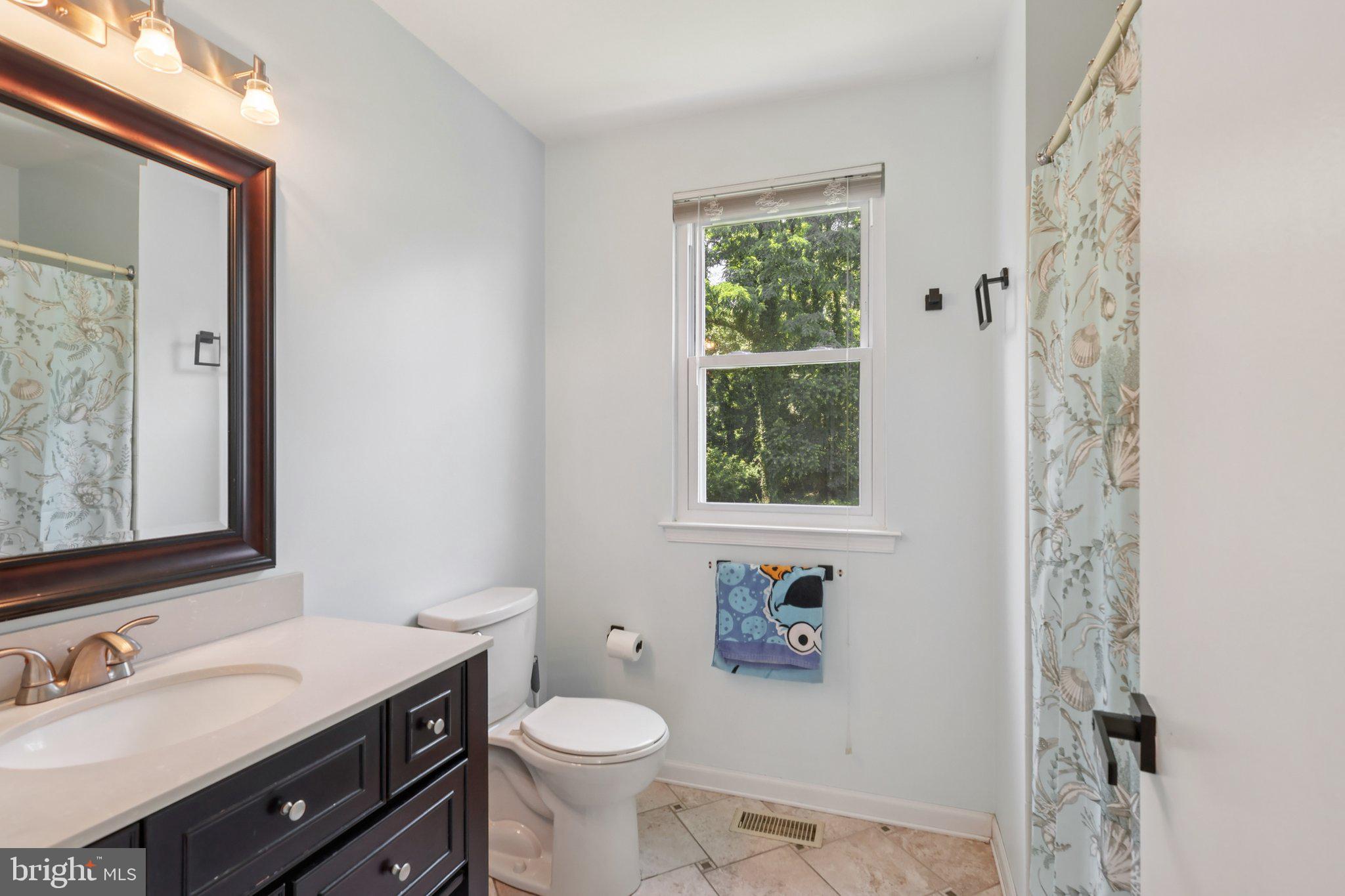 8 Conover Ct