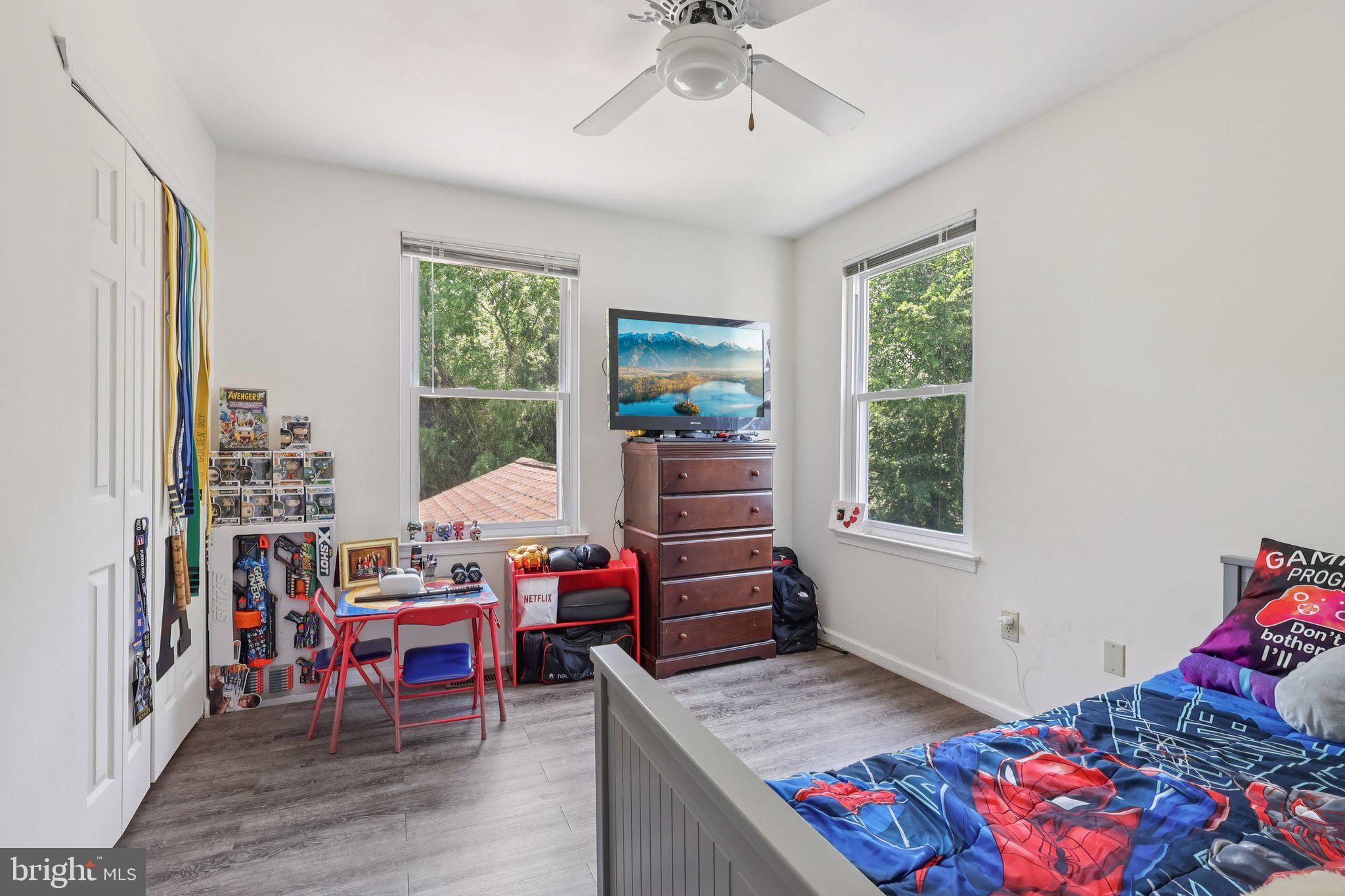 8 Conover Ct