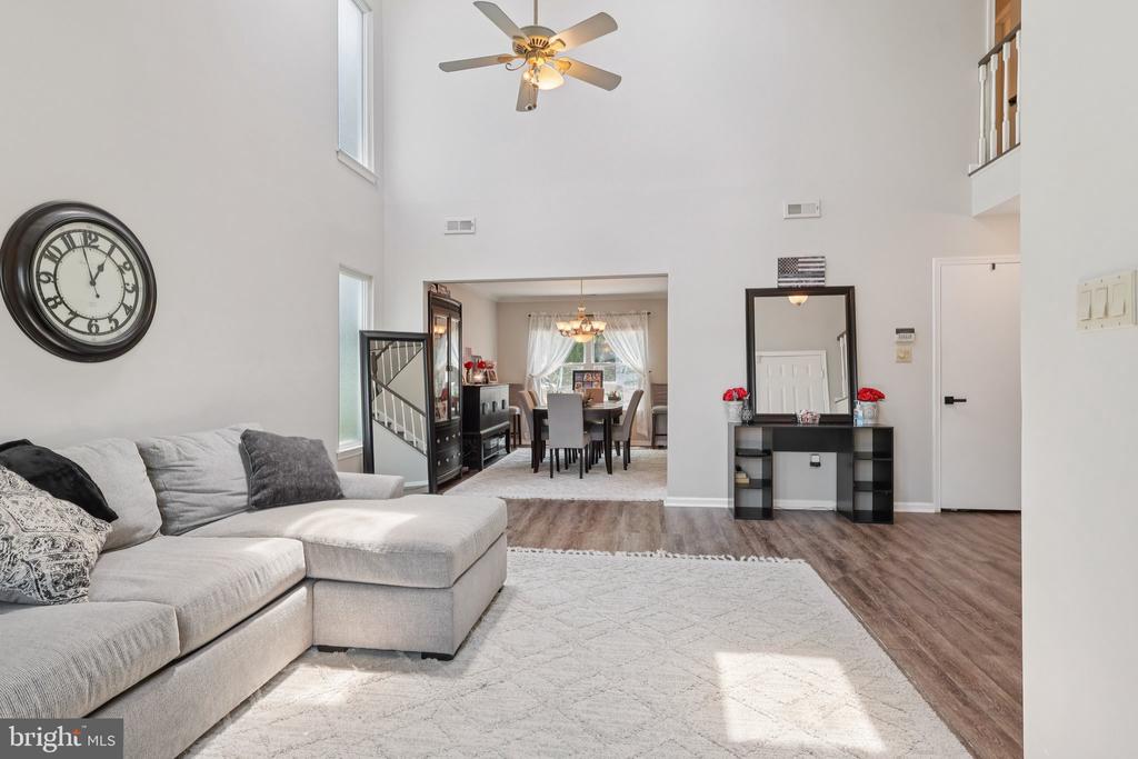 8 Conover Ct