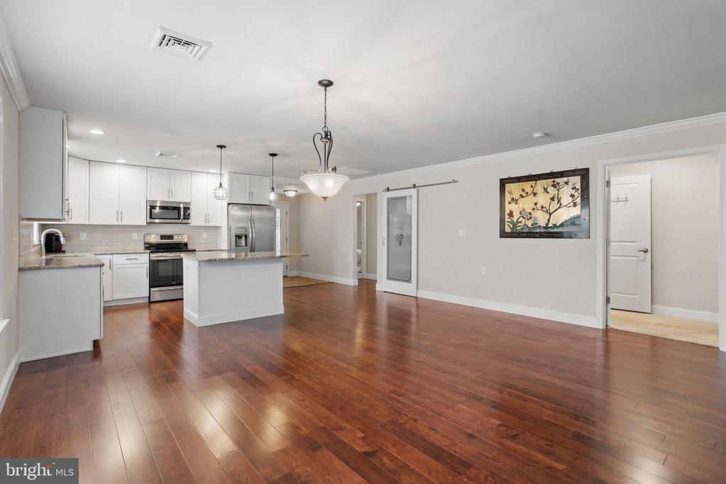 107 BUCKINGHAM DRIVE