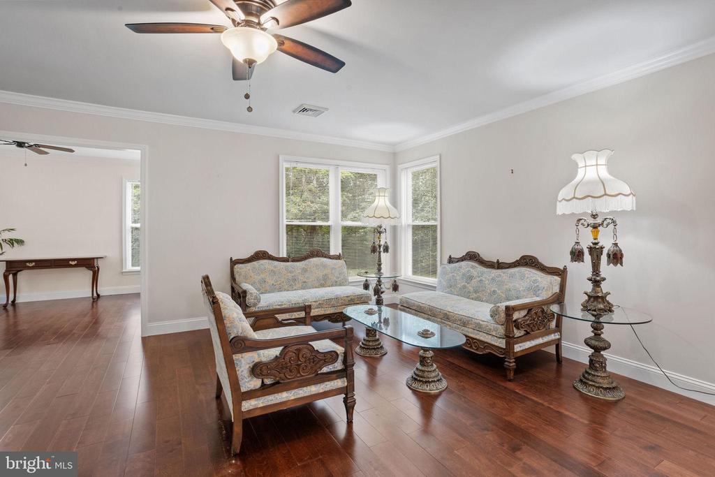 107 BUCKINGHAM DRIVE