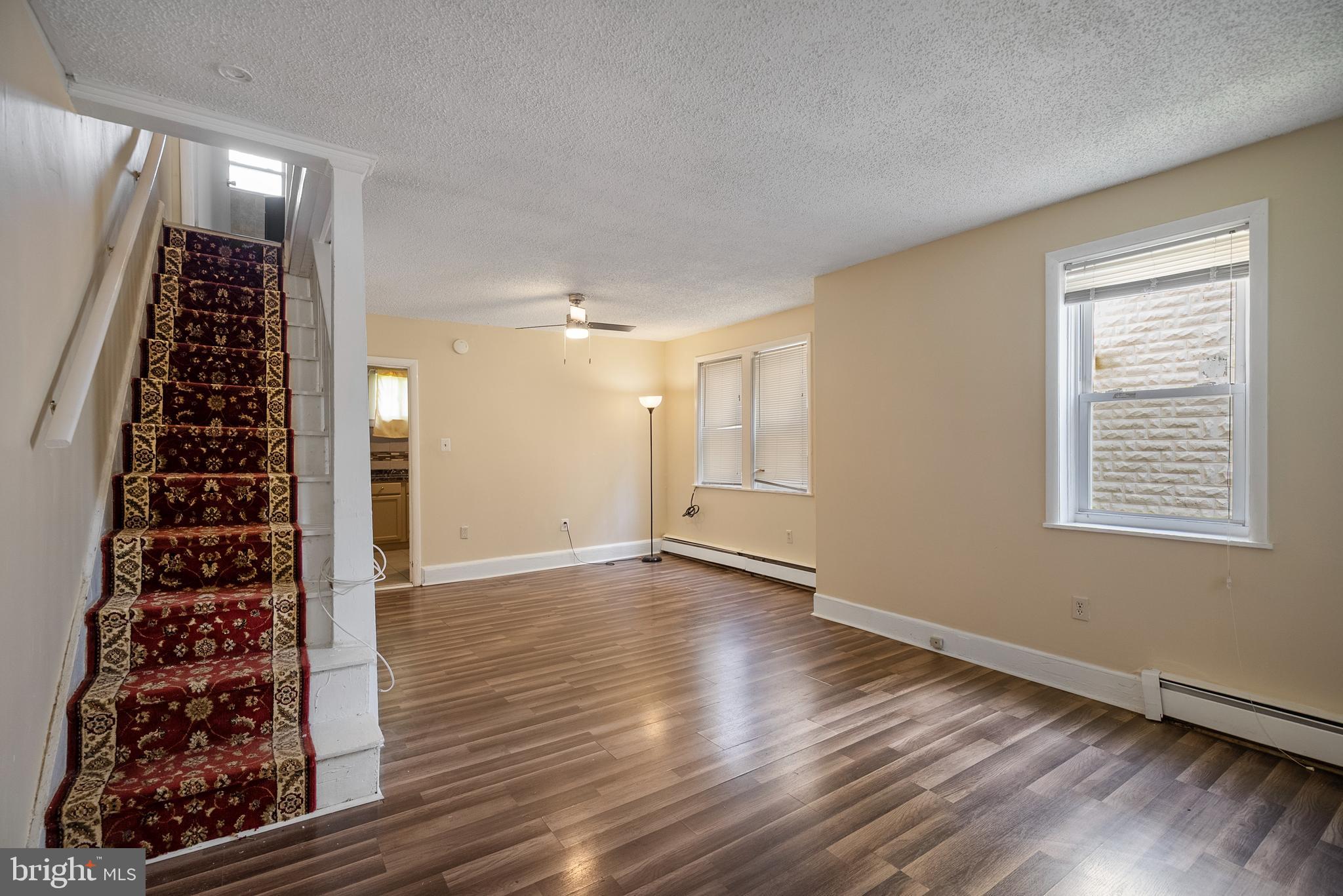 642 MANOR RD