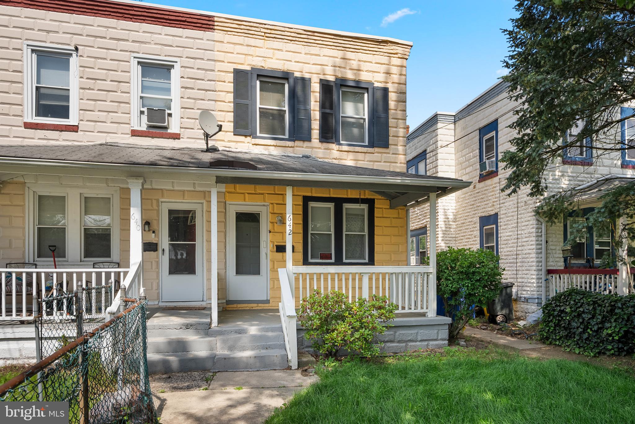 642 MANOR RD