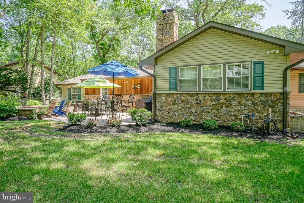 1384 STOKES ROAD