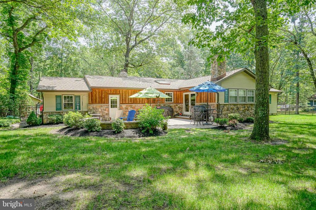 1384 STOKES ROAD