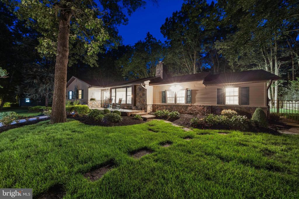 1384 STOKES ROAD