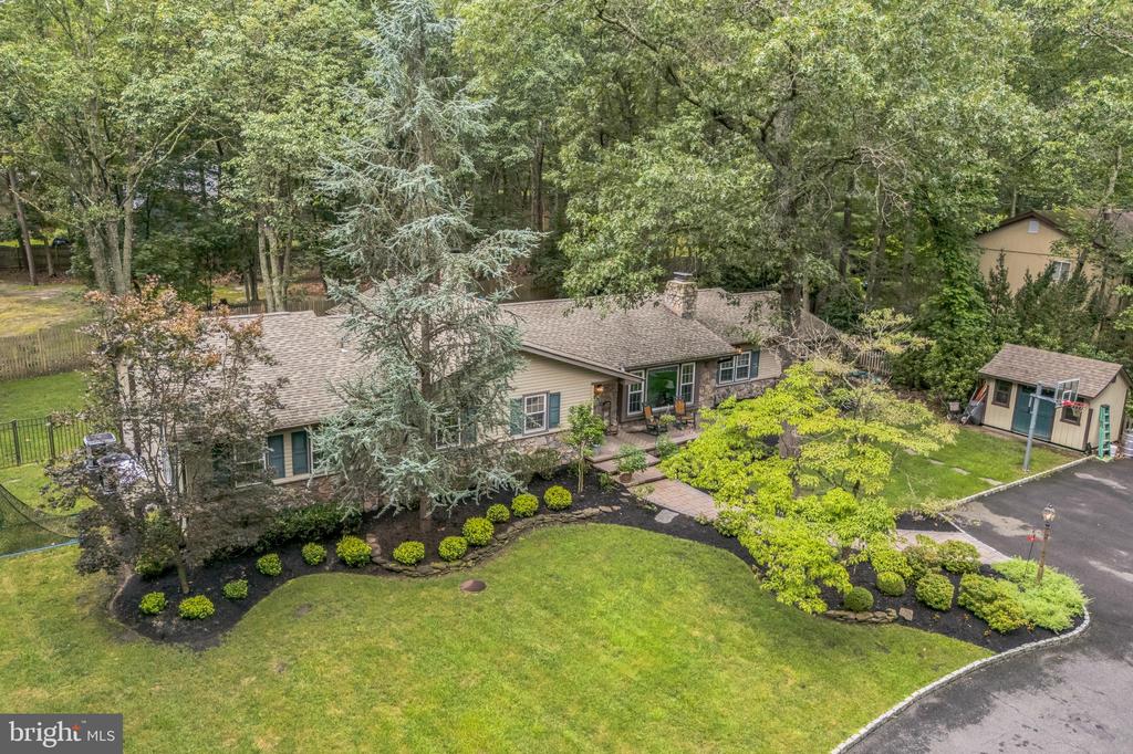 1384 STOKES ROAD