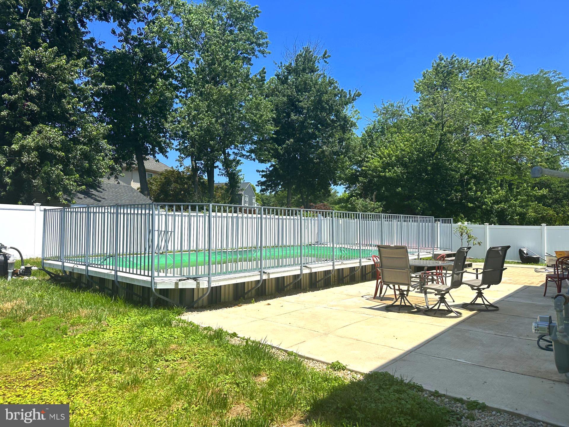 17 ERINDALE DRIVE