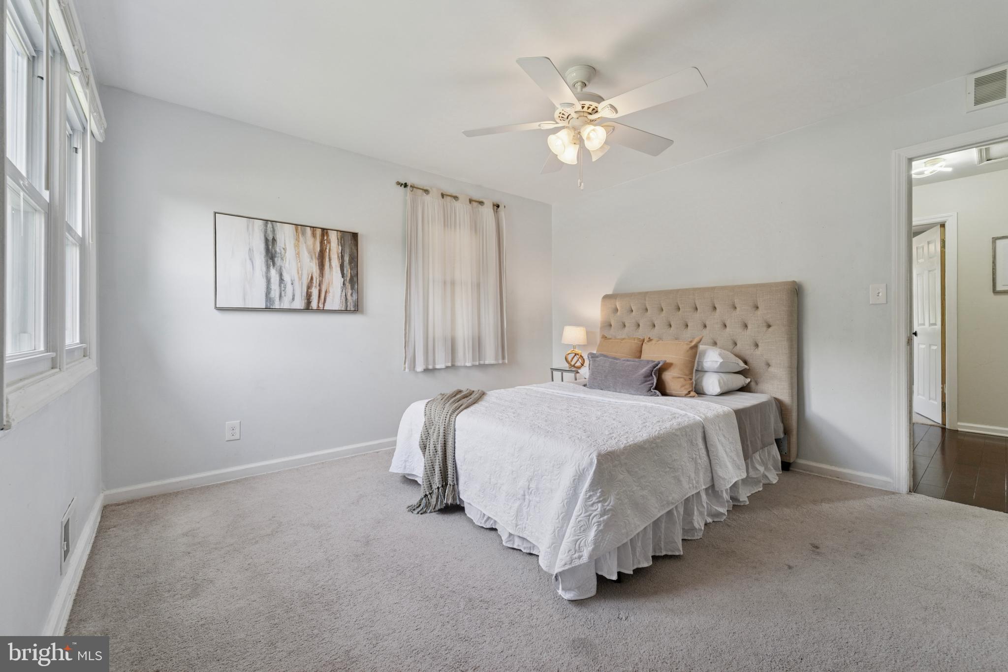 936 WOODLANE ROAD