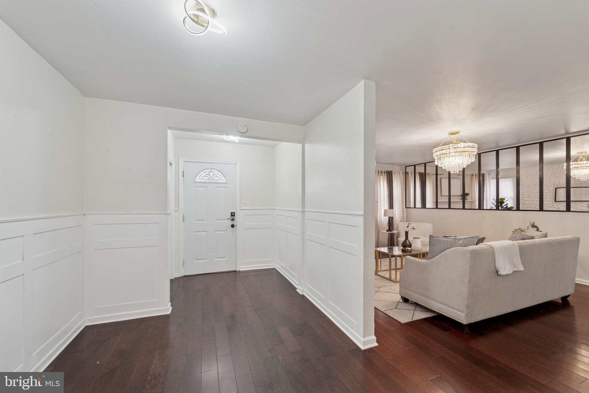 936 WOODLANE ROAD