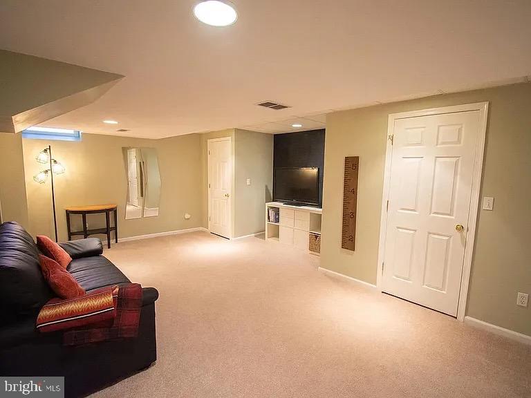 7 BARKLEY COURT