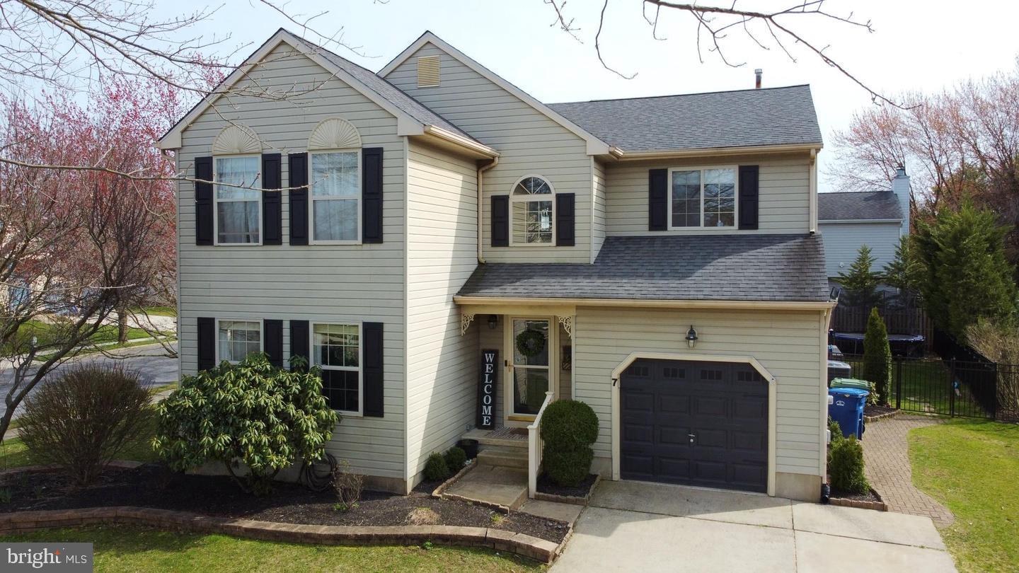 7 BARKLEY COURT