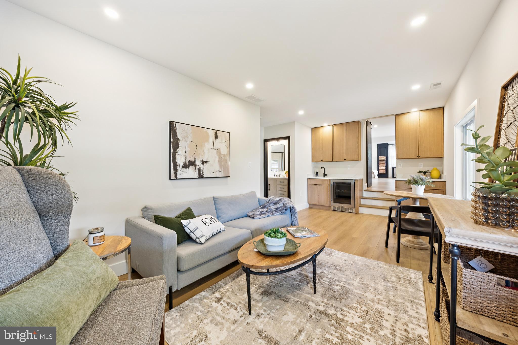 103 RAMBLEWOOD PARKWAY