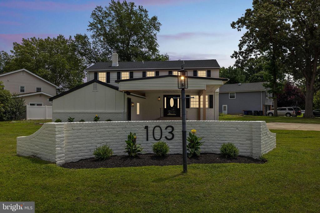 103 RAMBLEWOOD PARKWAY