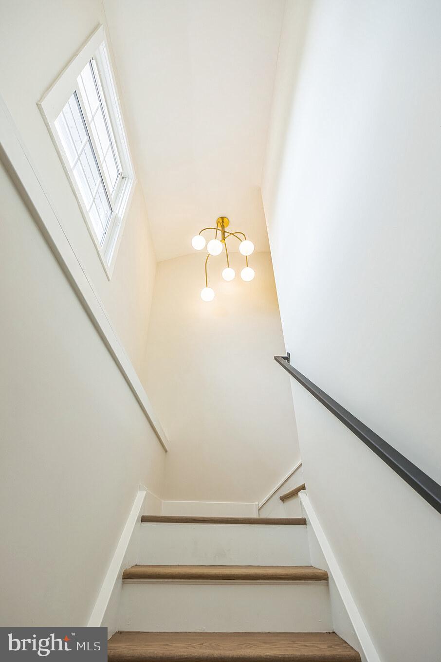 103 RAMBLEWOOD PARKWAY