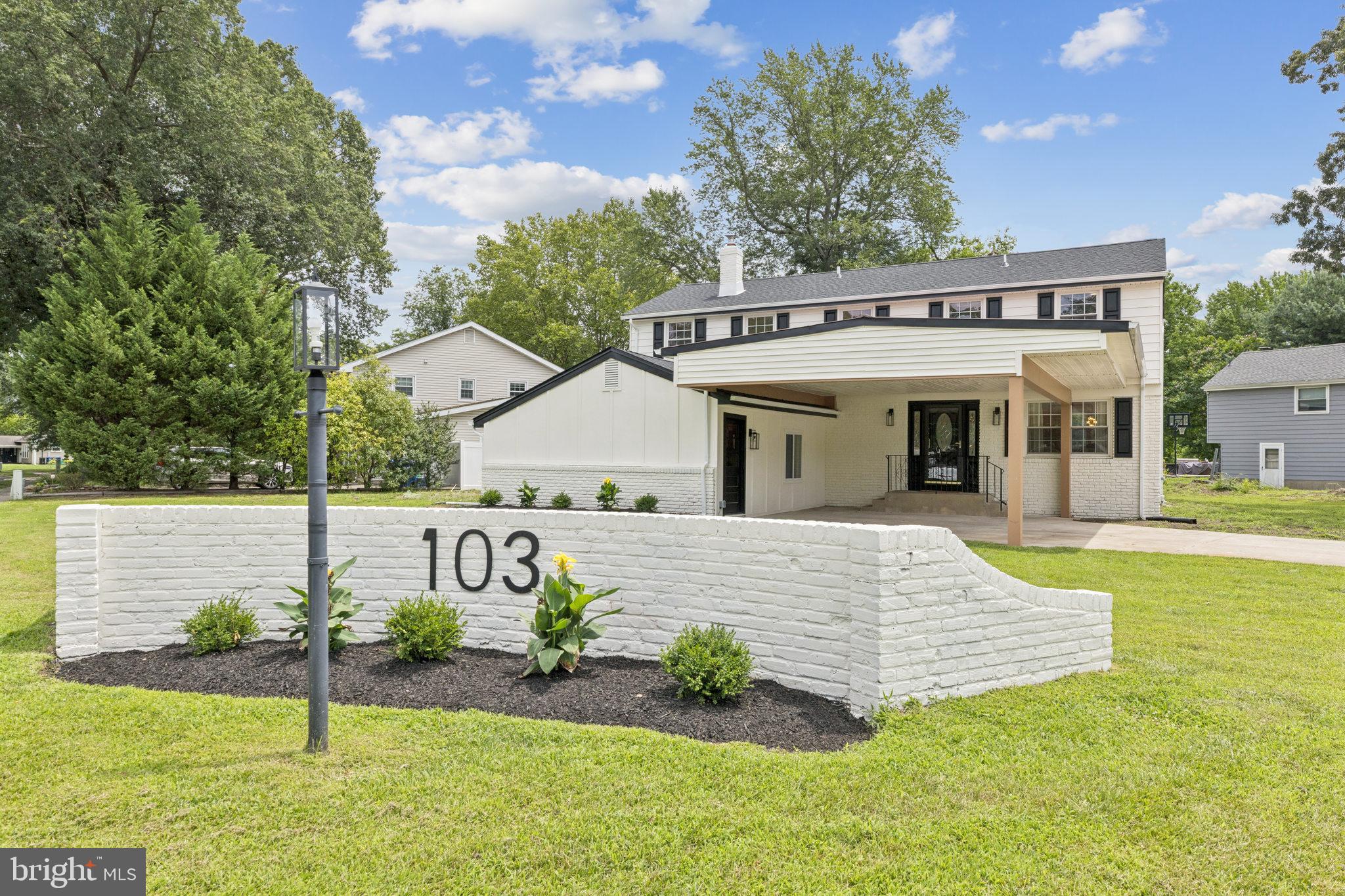 103 RAMBLEWOOD PARKWAY