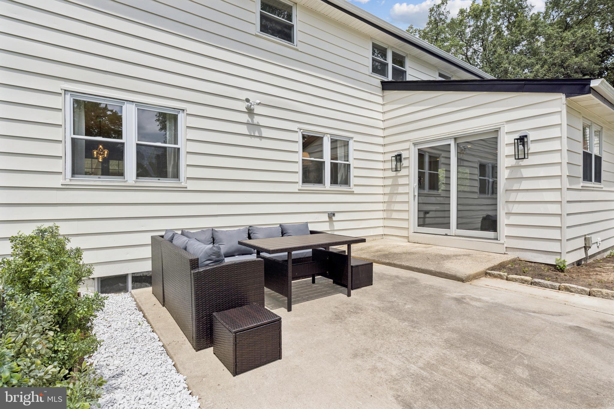 103 RAMBLEWOOD PARKWAY