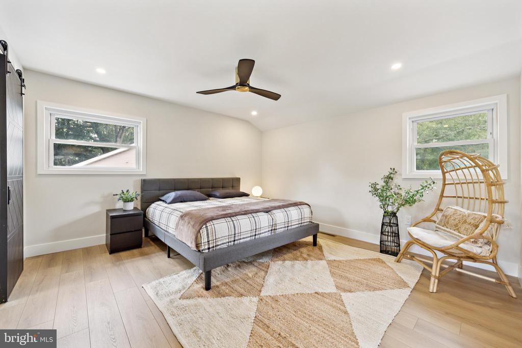 103 RAMBLEWOOD PARKWAY