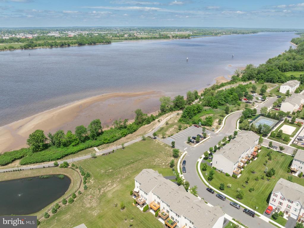 131 Fela Dr