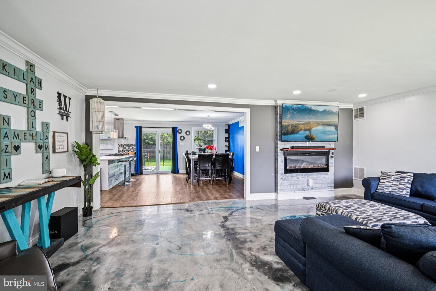 8 Stagecoach Rd